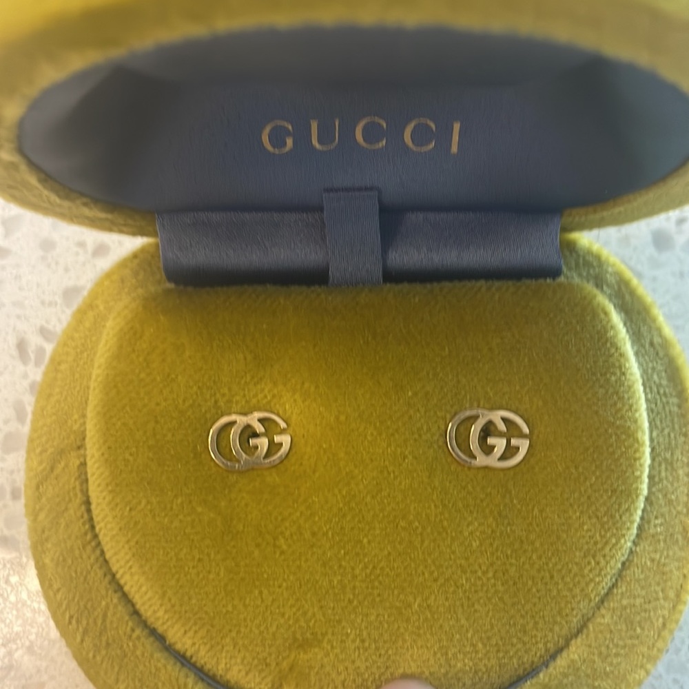 18k gold Gucci earrings